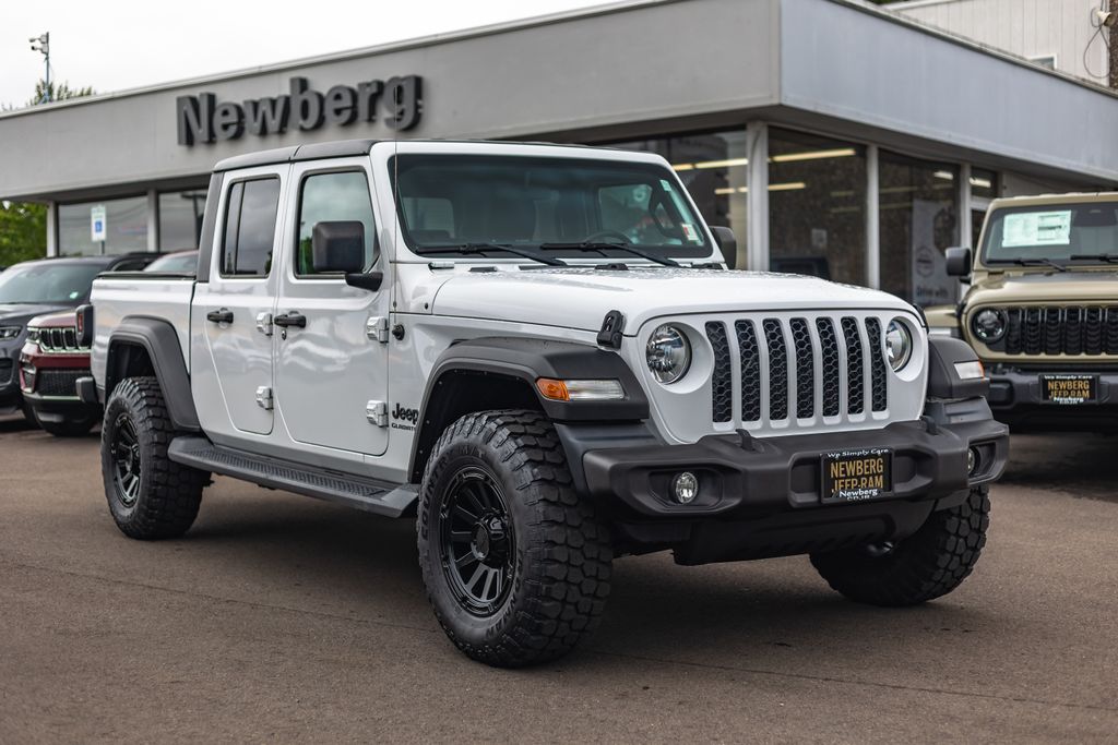 2020 Jeep Gladiator Sport thumbnail 6