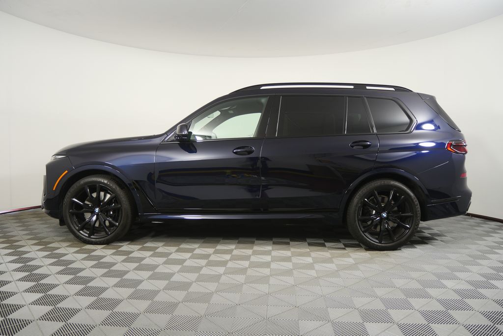 Thumbnail: 2026 BMW X7 - 6