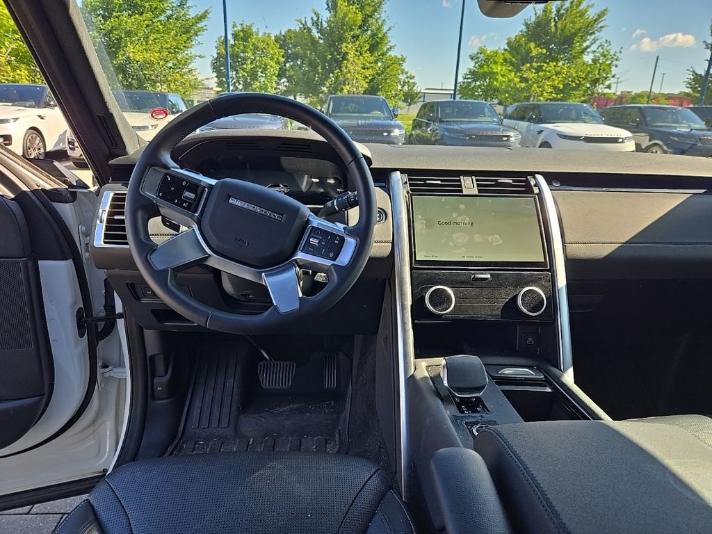 Certified Used 2025 White Land Rover S image 14