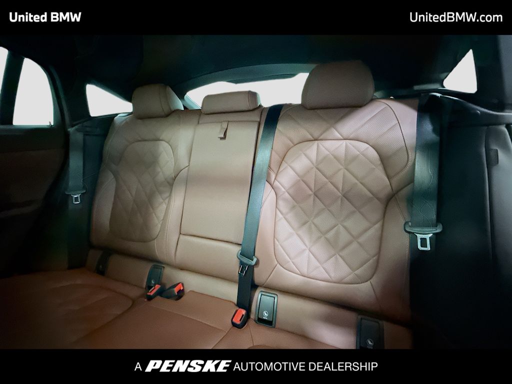 Thumbnail: 2026 BMW X6 - 13