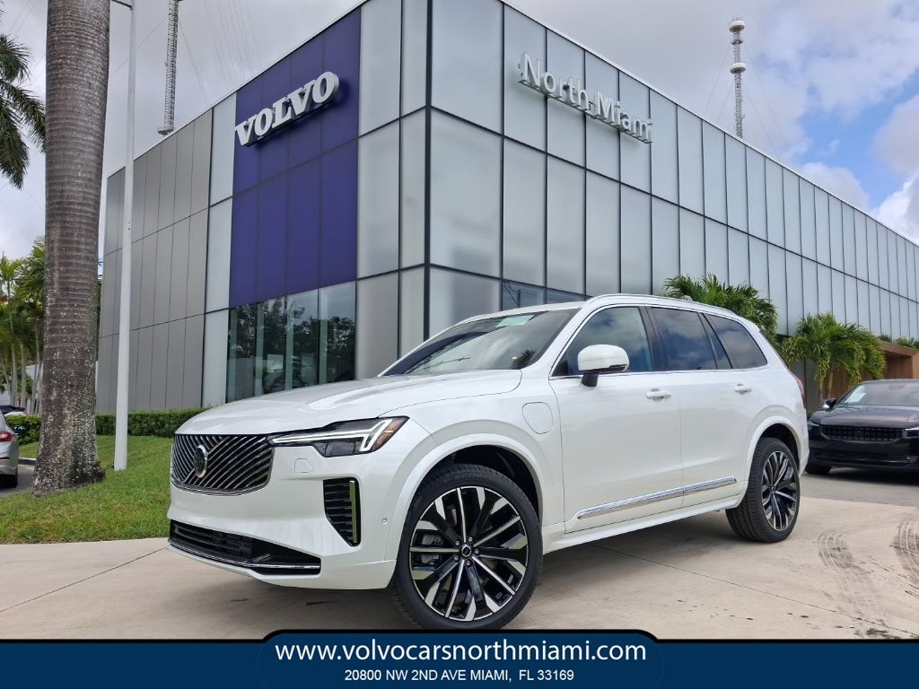 2026 Volvo XC90 Plug-In Hybrid T8 Plus