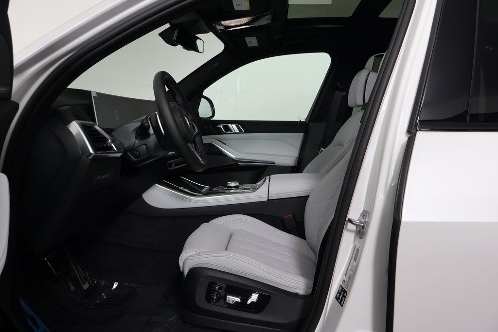 Thumbnail: 2026 BMW X5 - 5