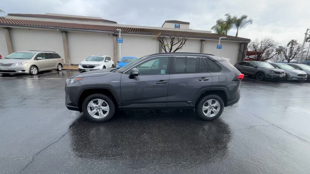 Thumbnail: 2020 Toyota RAV4 - 5