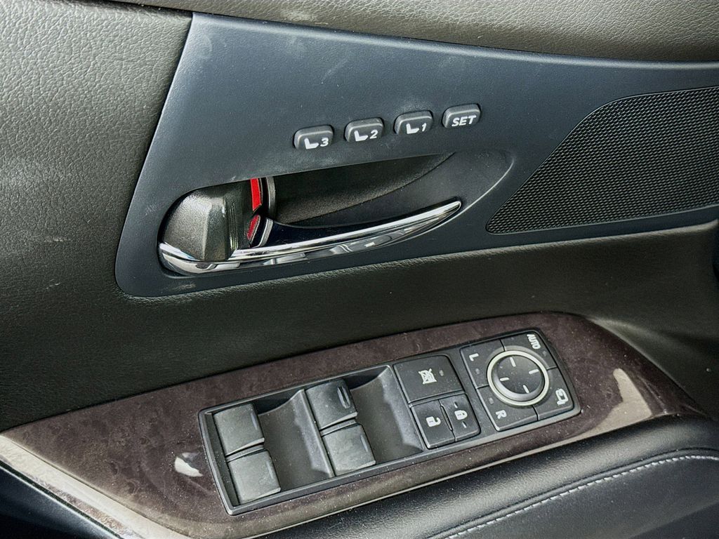 Thumbnail: 2014 Lexus RX - 18
