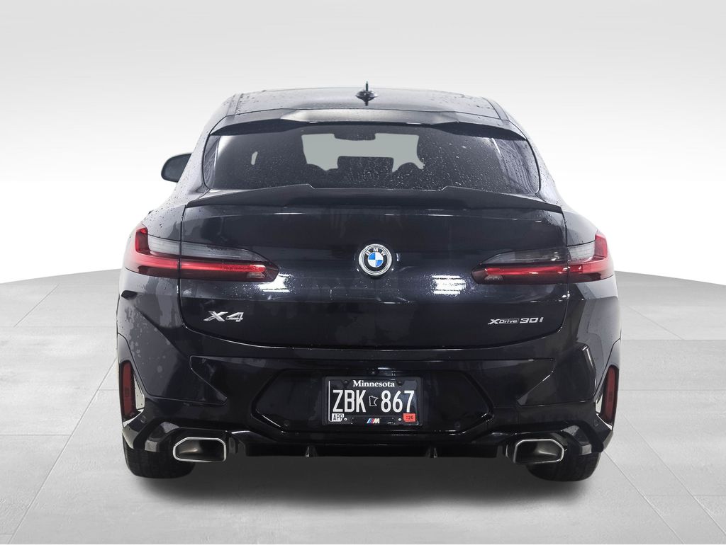 2022 BMW X4 xDrive30i 4