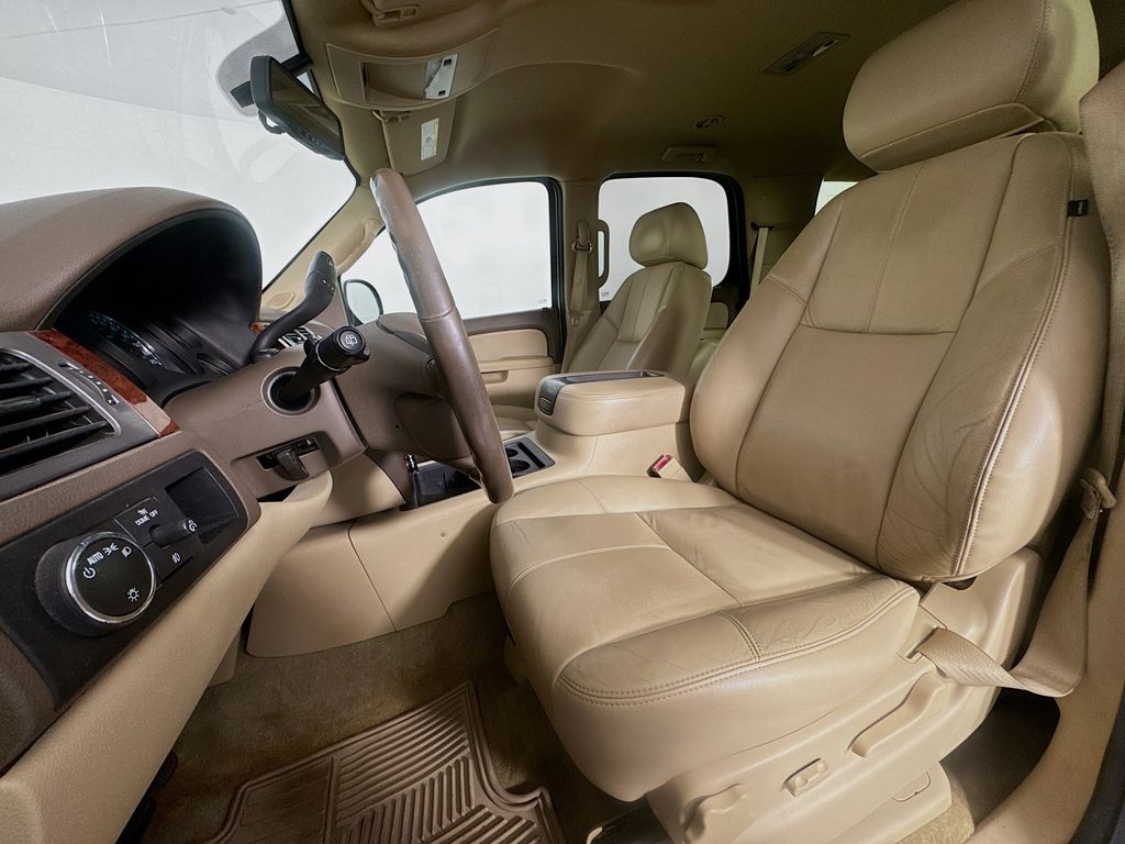Used Car 2014 Chevrolet Tahoe  Lt For Sale Under $20,000 In Austin, Texas