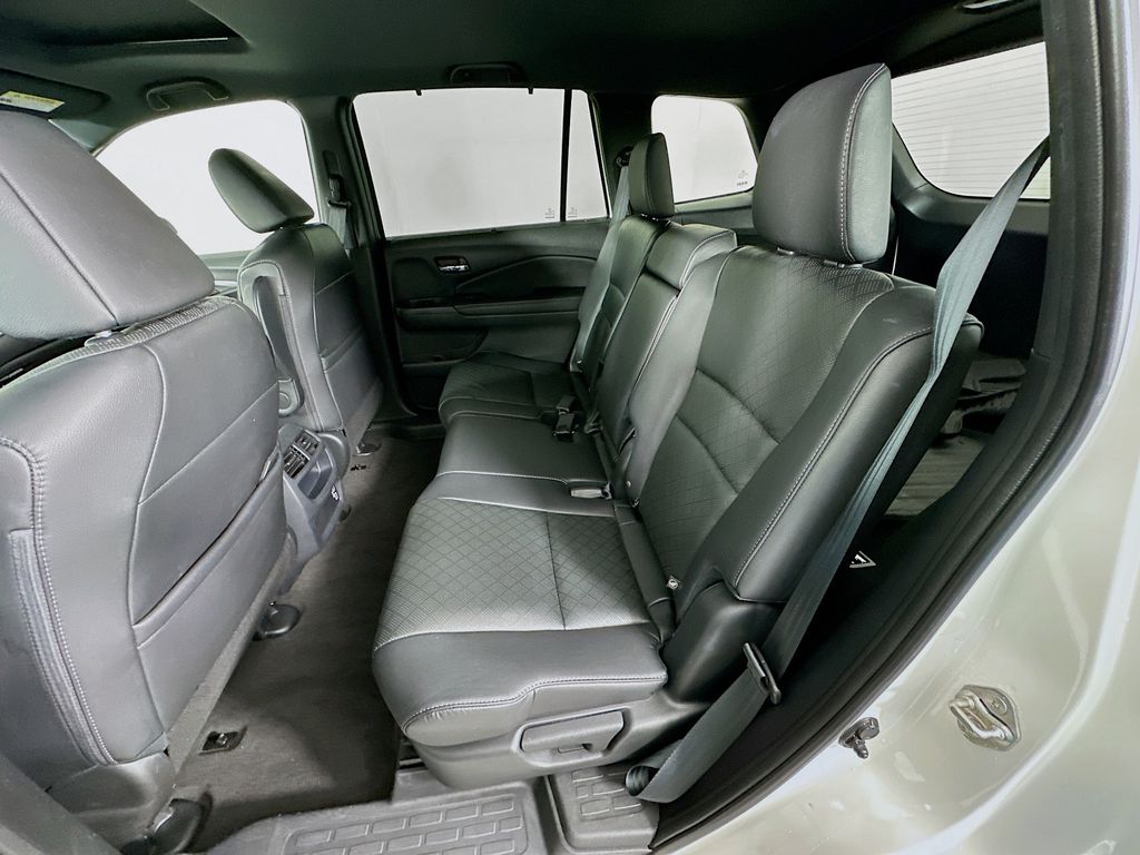 Thumbnail: 2019 Honda Passport - 24
