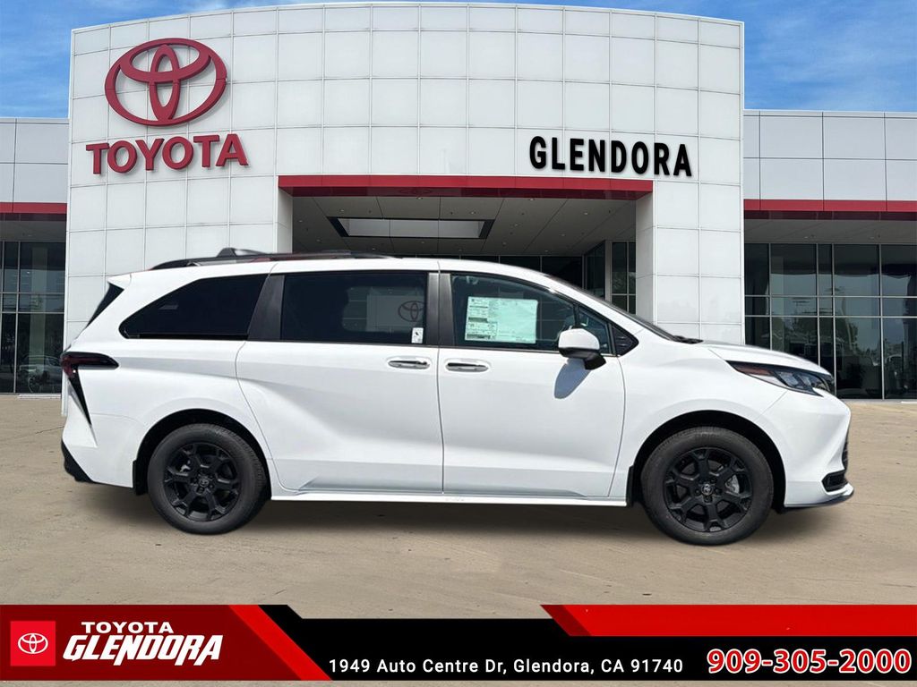 New 2026 Toyota Sienna Van