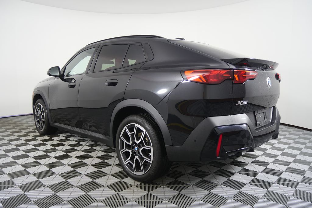 Thumbnail: 2025 BMW X2 - 5