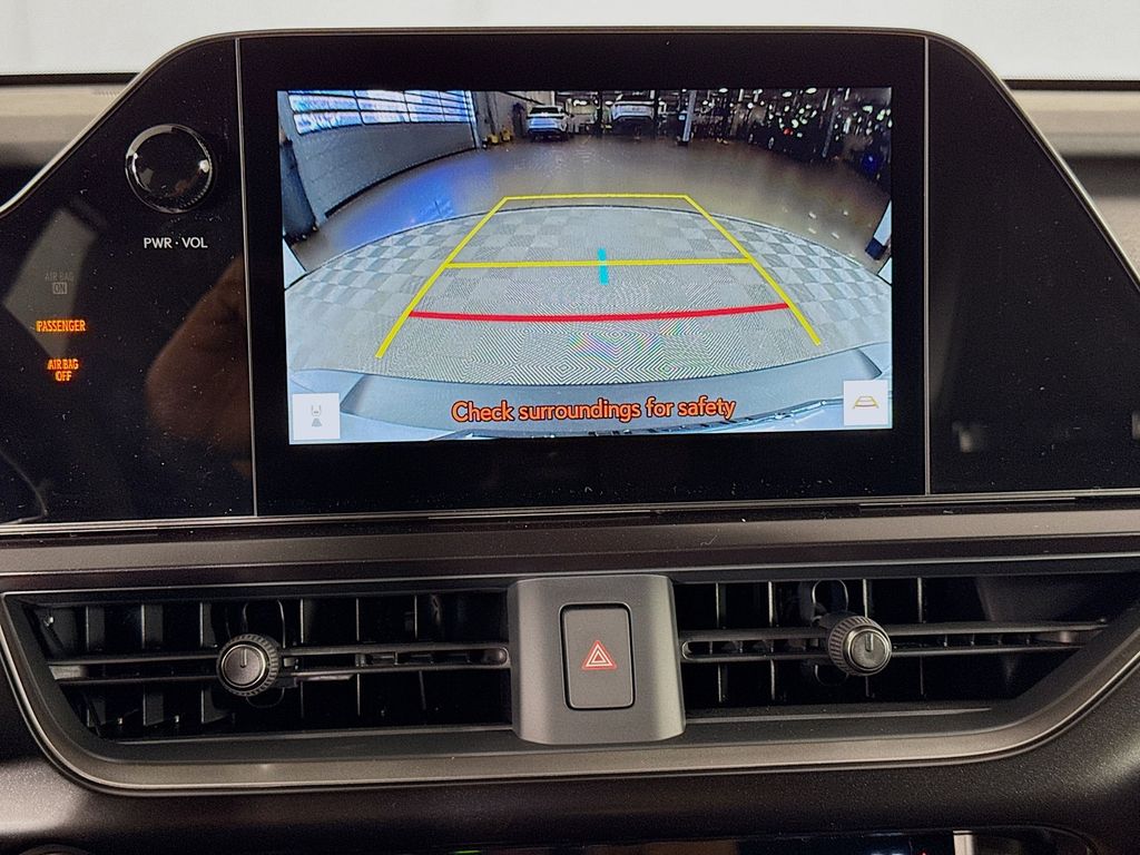 Thumbnail: 2025 Lexus UX - 13