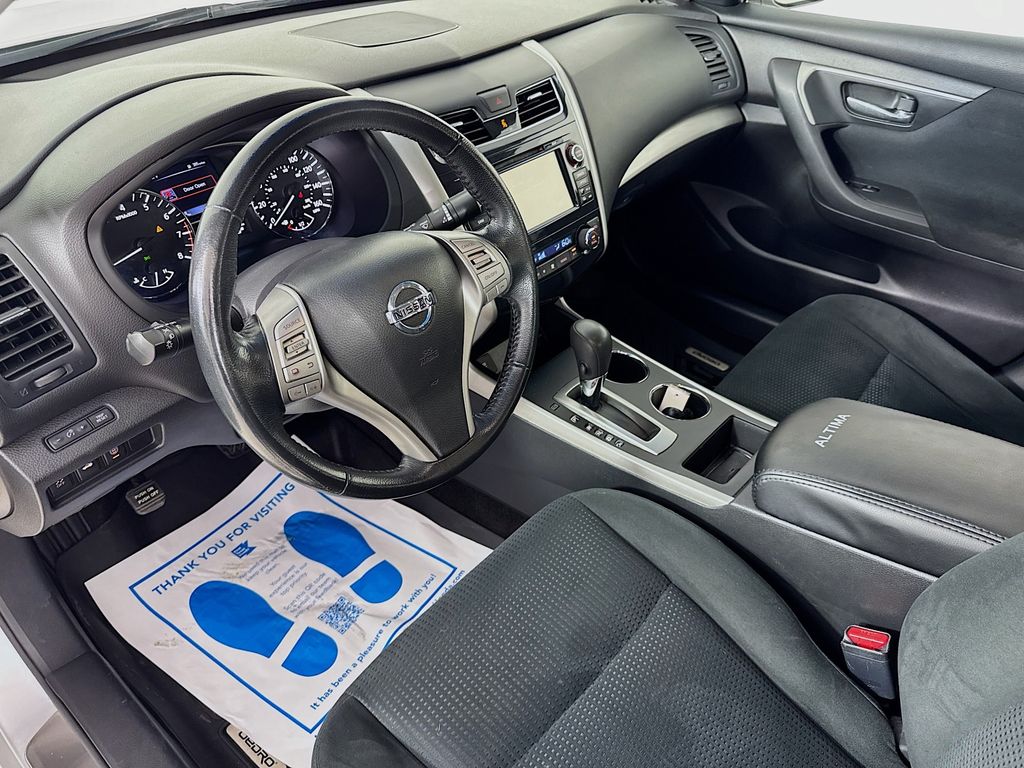 Used Car 2015 Nissan Altima  2.5 Sv For Sale Under $12,000 In Austin, Texas