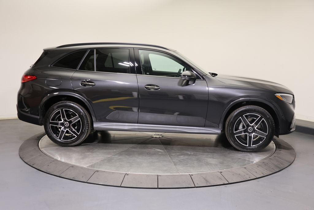 Thumbnail: 2027 Mercedes-Benz GLC - 8