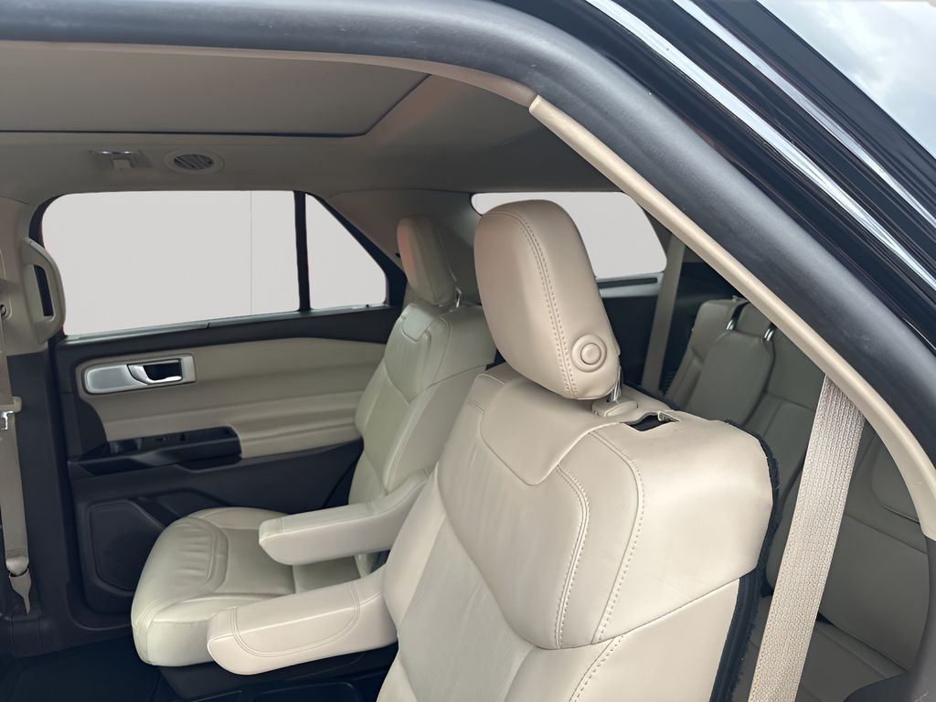 Used Car 2020 Ford Explorer  Platinum For Sale Under $25,000 In Austin, Texas