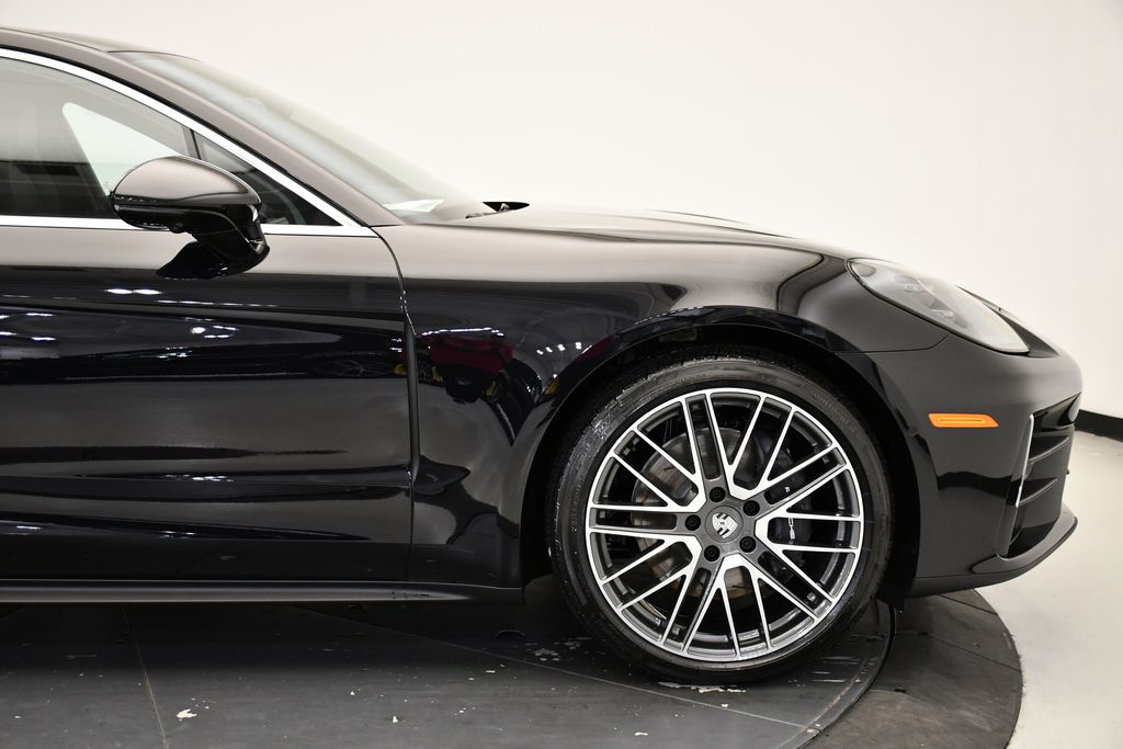 Thumbnail: 2026 Porsche Panamera - 15