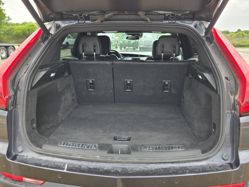 2023 Cadillac XT4 Premium Luxury - 10