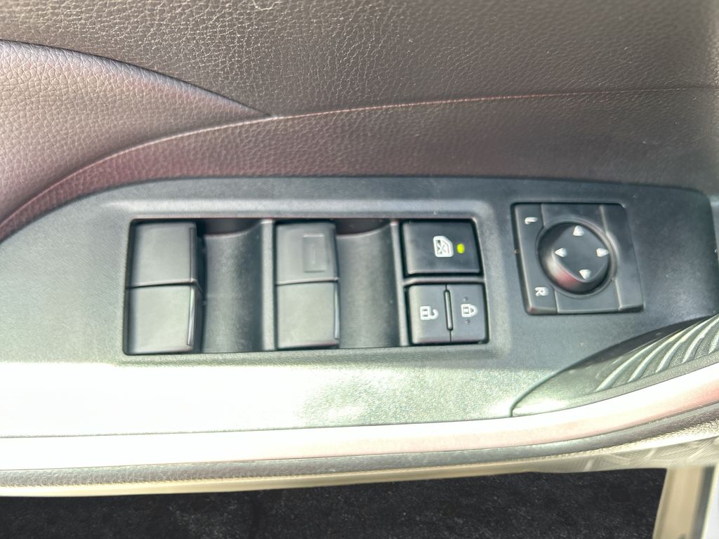 Thumbnail: 2024 Toyota RAV4 - 12