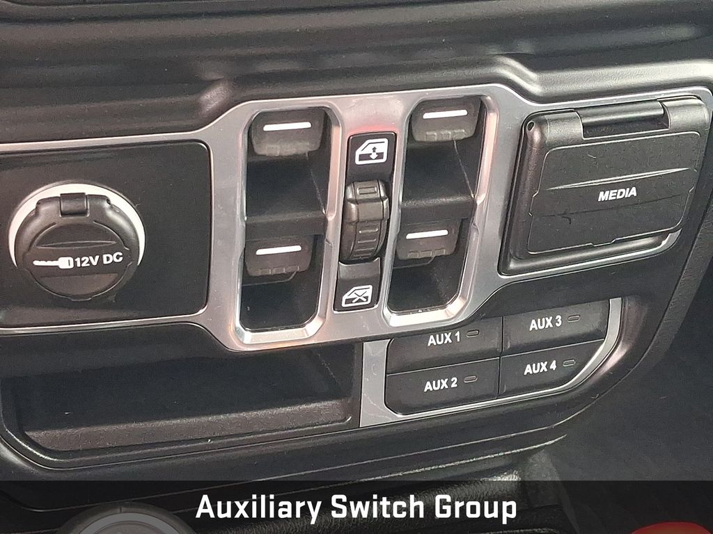 2020 Jeep Gladiator Overland Black at Klick Lewis Buick Chevrolet