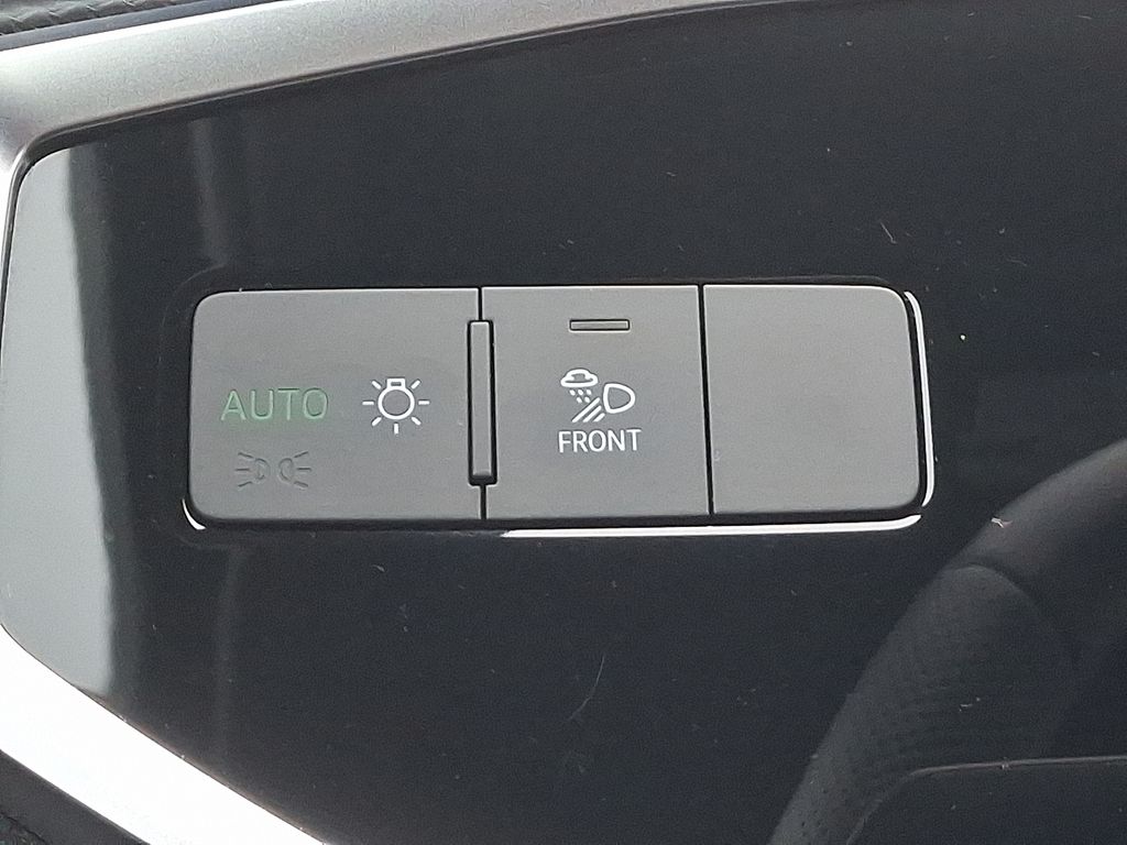 Thumbnail: 2025 Audi Q3 - 24