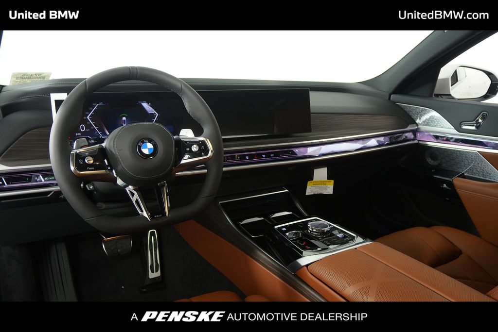 Thumbnail: 2025 BMW 7 Series - 19