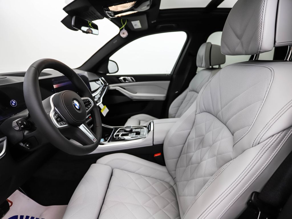 Thumbnail: 2026 BMW X5 - 12
