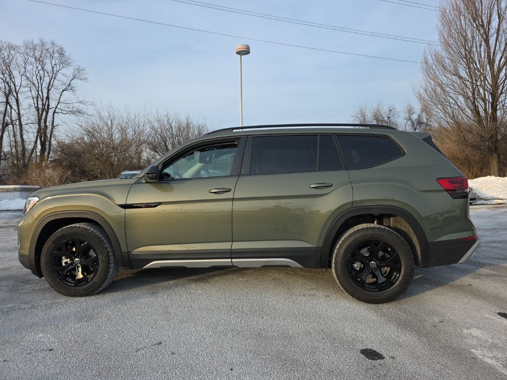 2026 Volkswagen Atlas 2.0T Peak Edition Green at Sutliff Volkswagen