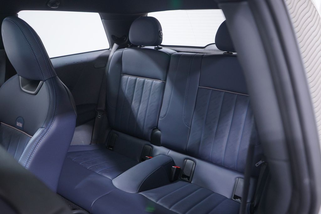 Thumbnail: 2026 MINI Cooper - 9