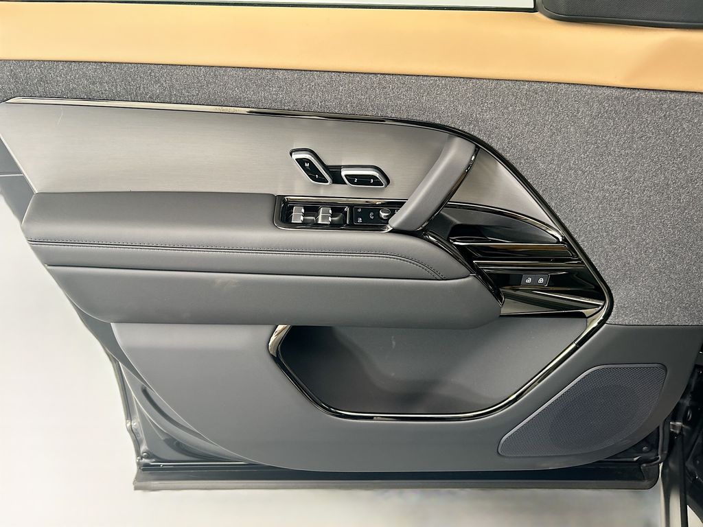 Thumbnail: 2026 Land Rover Range Rover Sport - 23