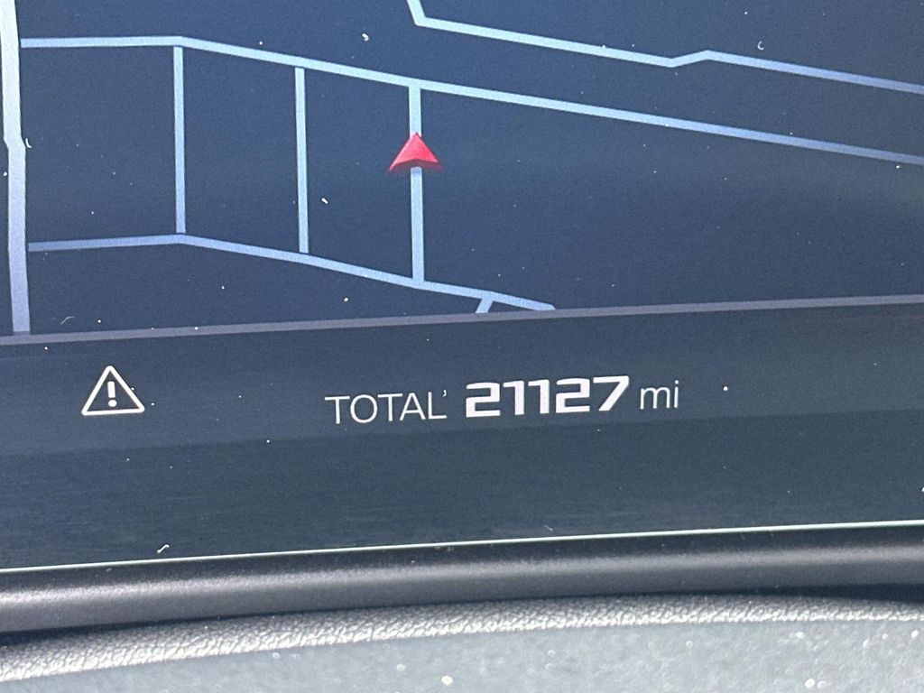 Thumbnail: 2024 BMW M4 - 21