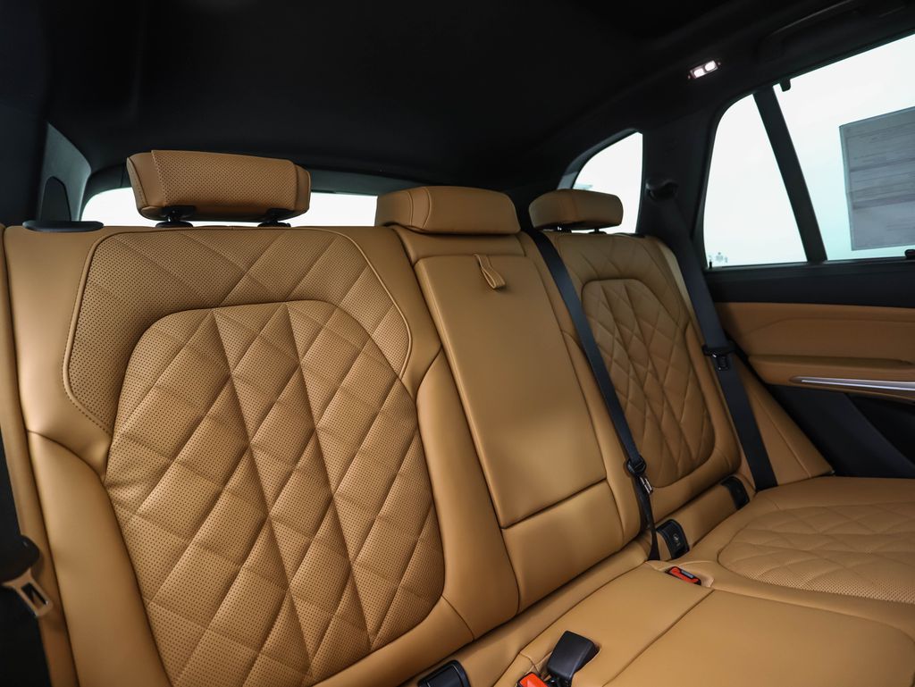 Thumbnail: 2026 BMW X5 - 28