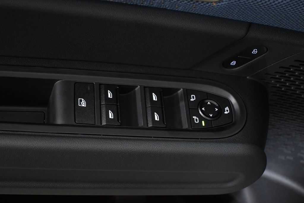Thumbnail: 2027 MINI Cooper Countryman - 28