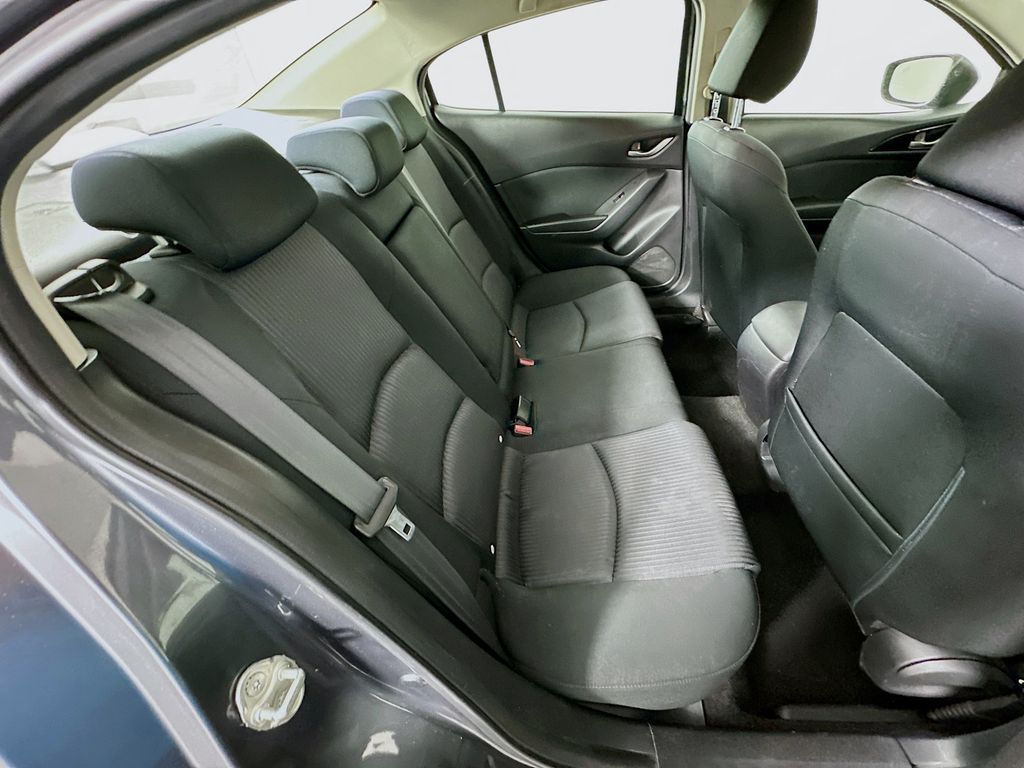 Thumbnail: 2016 Mazda Mazda3 - 26