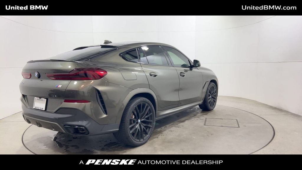 Thumbnail: 2021 BMW X6 - 8