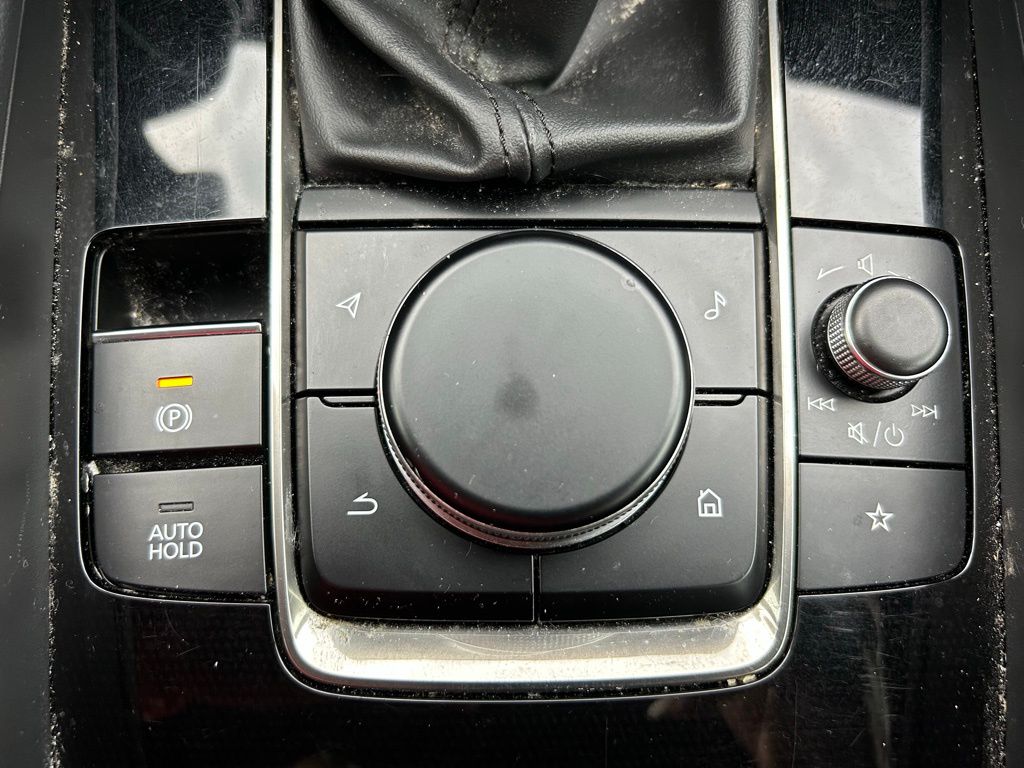 2023 Mazda Mazda3 Premium 28