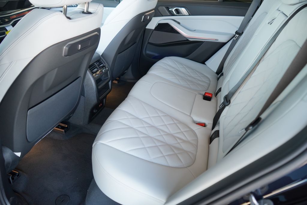 Thumbnail: 2026 BMW X5 - 20