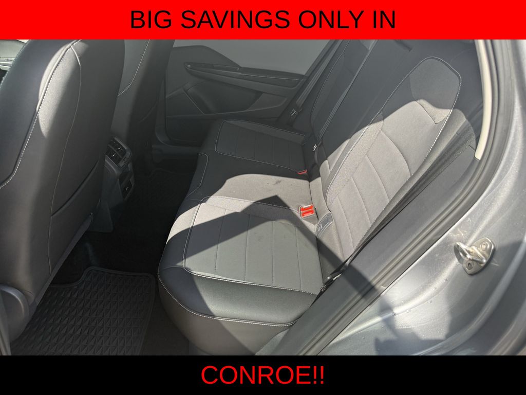 2024 Volkswagen Taos 1.5T SE  at DeMontrond Auto Country