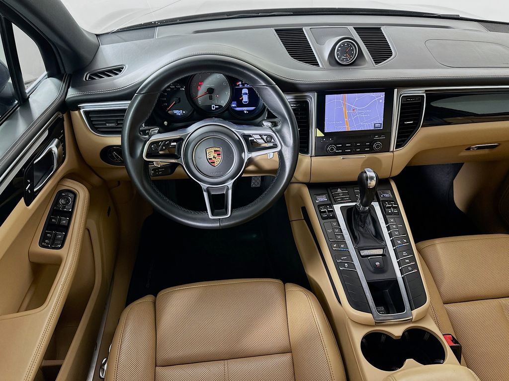 Thumbnail: 2018 Porsche Macan - 23