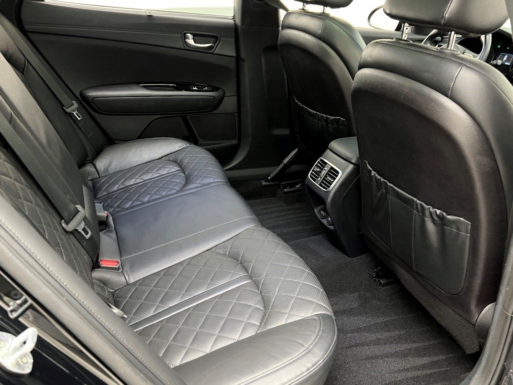 Thumbnail: 2016 Kia Optima - 13
