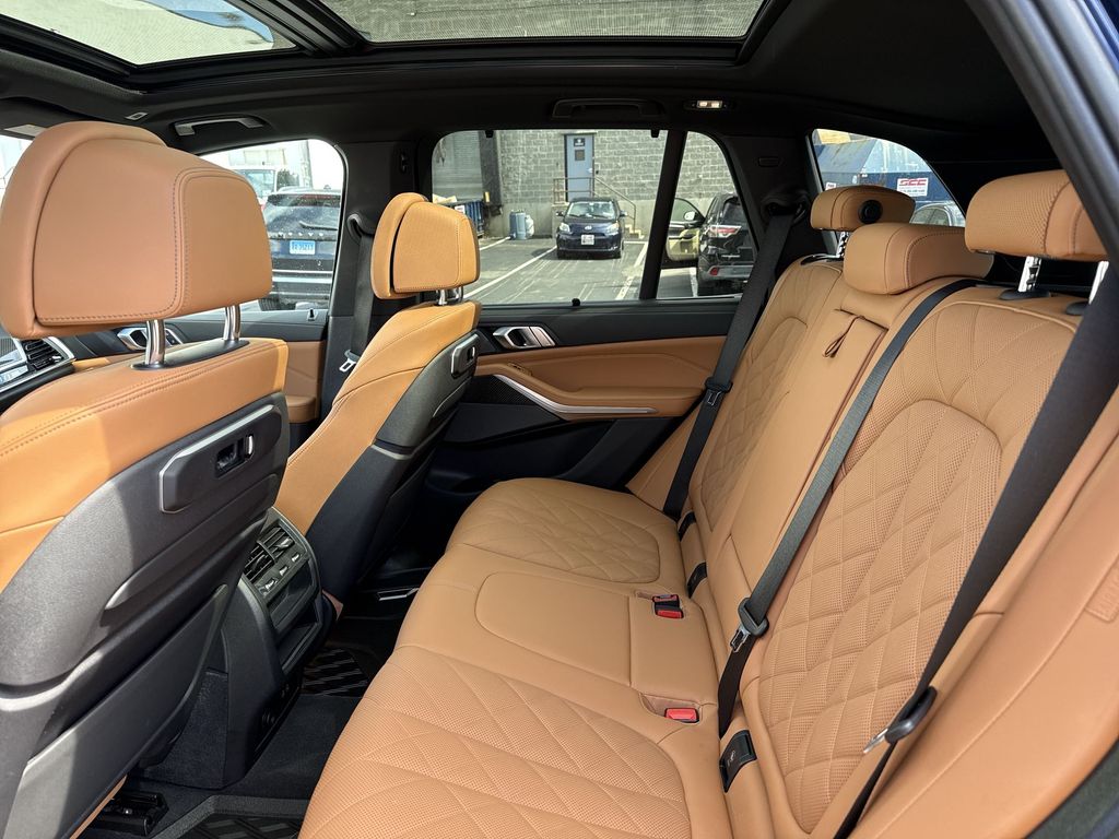 Thumbnail: 2024 BMW X5 - 14