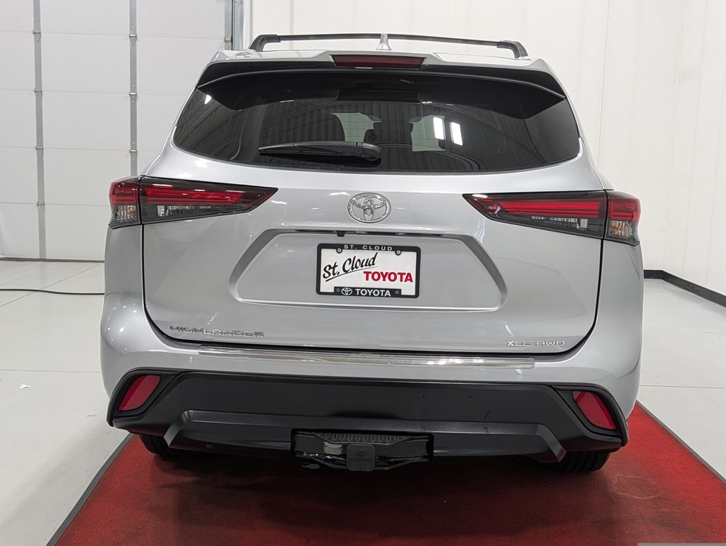 Used 2025 Toyota Highlander SUV