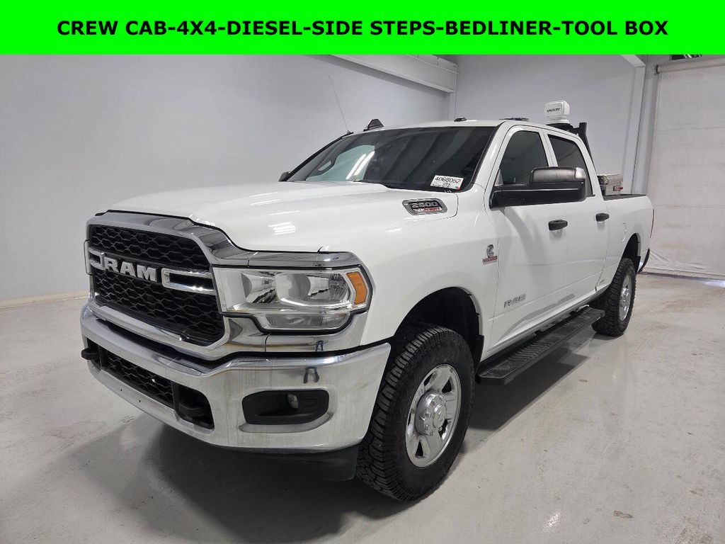 Bright White Clearcoat 2022 RAM 2500 Tradesman Crew Cab 4WD Pickup Truck Four-Wheel Drive 6-Speed Automatic