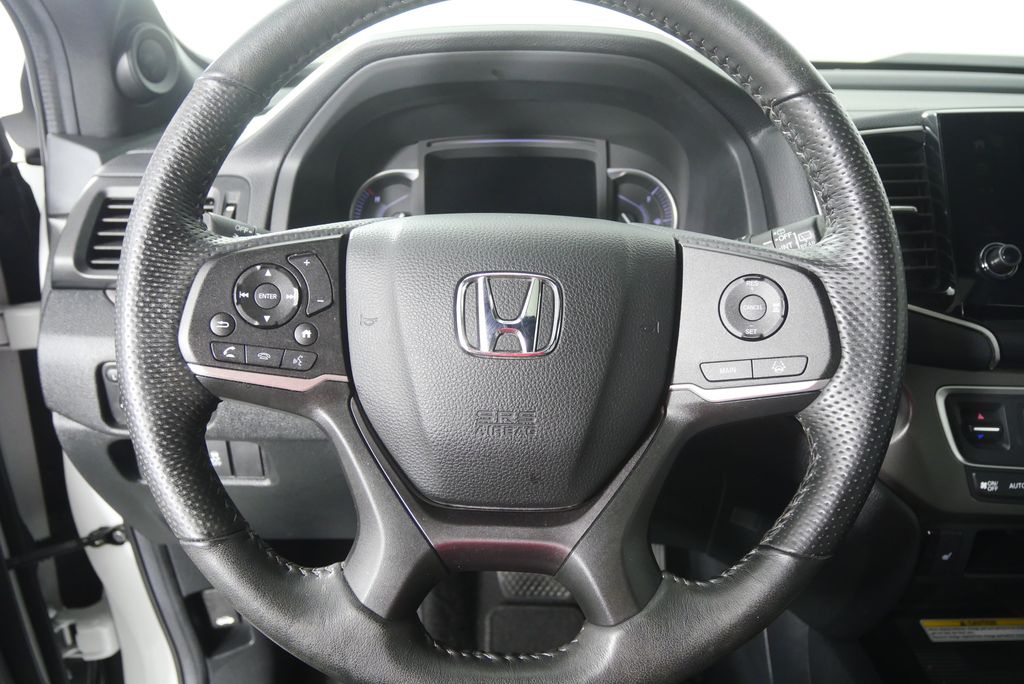 Thumbnail: 2023 Honda Passport - 18