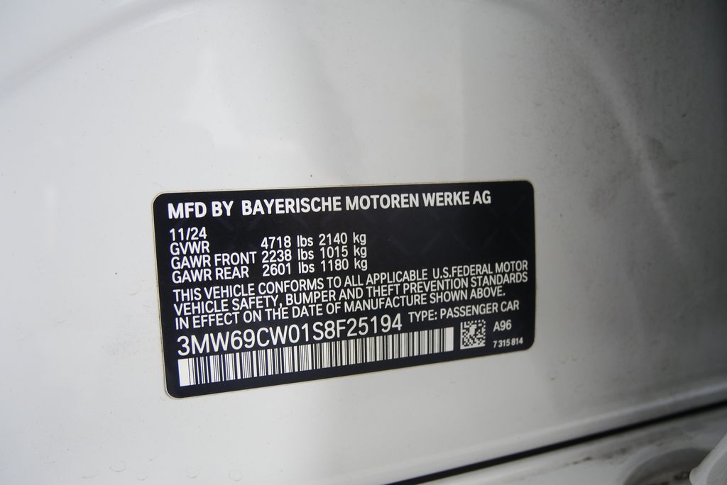 Thumbnail: 2025 BMW 3 Series - 32