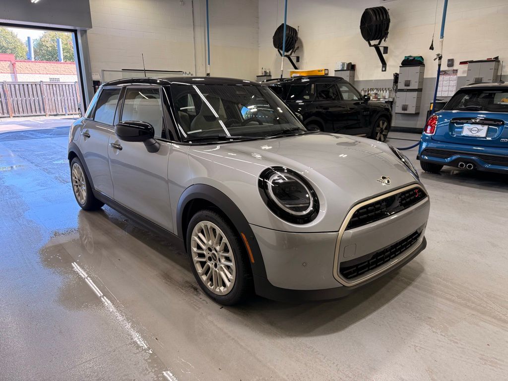 Thumbnail: 2025 MINI Cooper Hardtop - 7