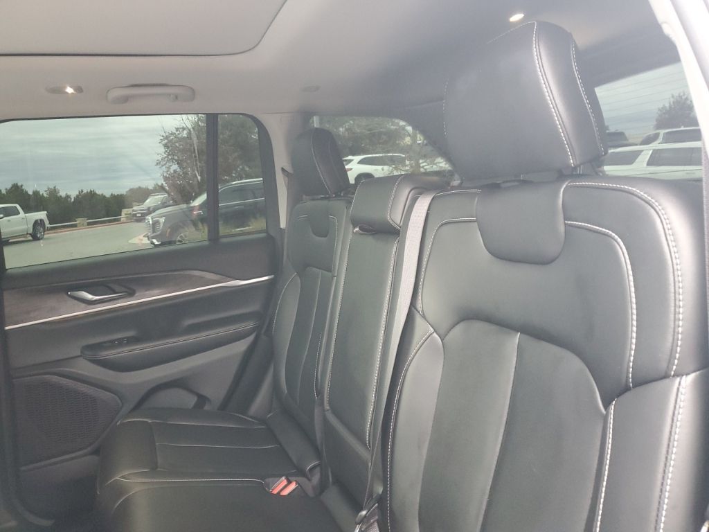 Used Car 2024 Jeep Grand Cherokee  Limited For Sale Under $35,000 In Austin, Texas