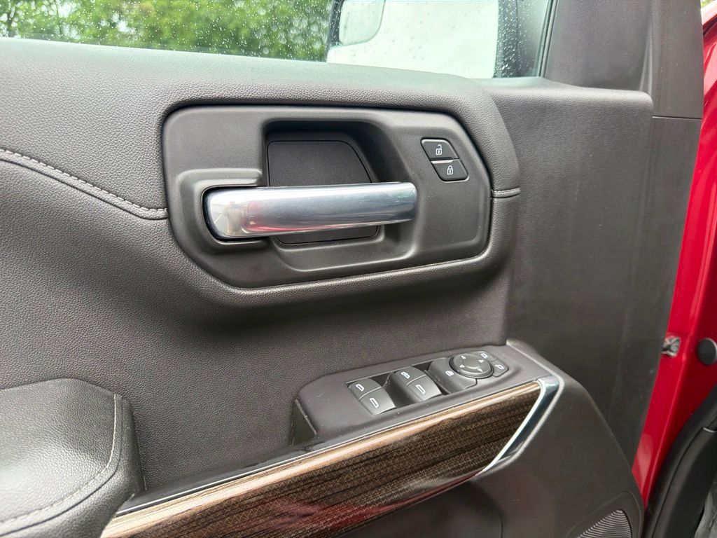 Thumbnail: 2019 Chevrolet Silverado 1500 - 25