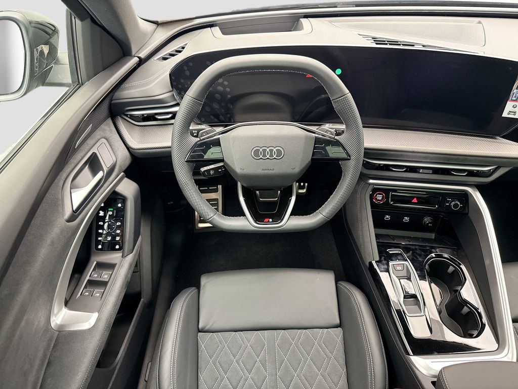 Thumbnail: 2025 Audi SQ5 - 11
