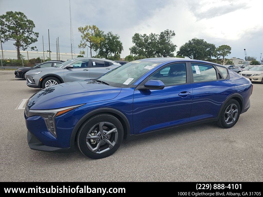 2025 Kia K4 LXS
