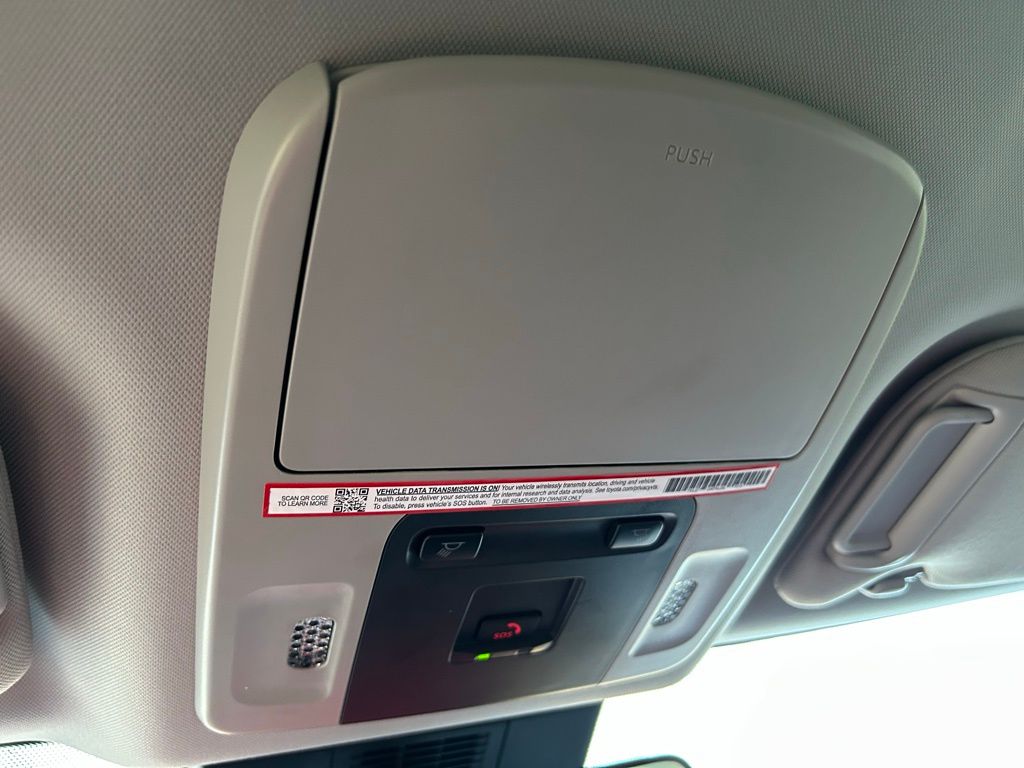 Thumbnail: 2025 Toyota Camry - 29