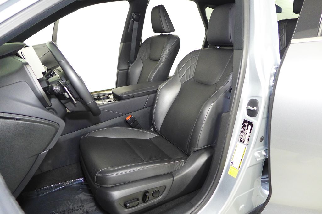 Thumbnail: 2023 Lexus RX - 22