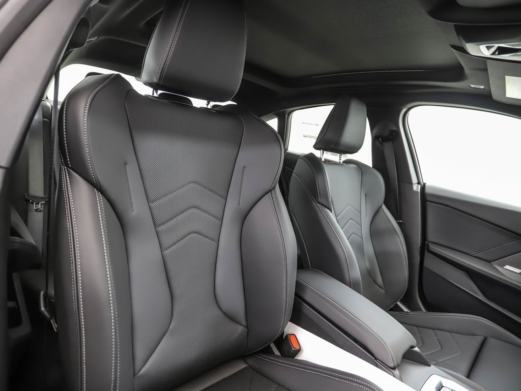 Thumbnail: 2025 BMW 2 Series - 30